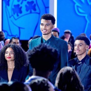 【人物】文班亚马改变NBA时代？长臂2米44天才不自傲